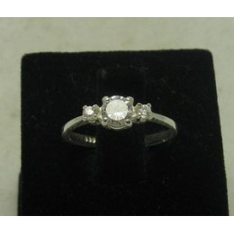 Hõbesõrmus - 3 kivi