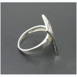 Hõbesõrmus - geomeetriline ruut