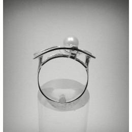 Hõbesõrmus - 6mm pärliga