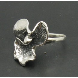 Hõbesõrmus - lill, oksüdeeritud