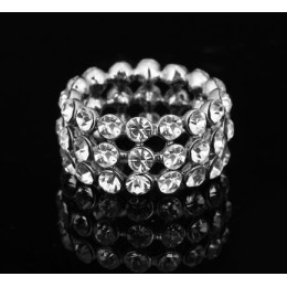 Sõrmus - valged kristallid