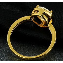 Sõrmus - tsirkooniga