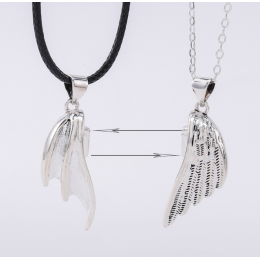 Kaelakee komplekt  - tiivad