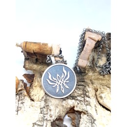 Kaelakett - Hõbedane sümbol