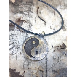 Kaelakett - Yin ja yang
