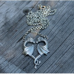 Kaelakett - lohe süda hõbedast Kaelakett - lohe süda hõbedast